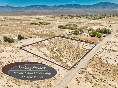 1650 West Bluebird Avenue, Pahrump, NV 89060 