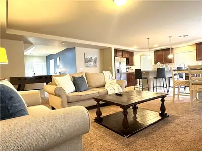6806 Philharmonic Avenue, Las Vegas, NV 89139 