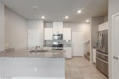 7416 Sunray Point Street, North Las Vegas, NV 89084 Kitchen