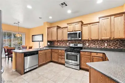 3922 Welsh Pony Street, Las Vegas, NV 89122 Kitchen