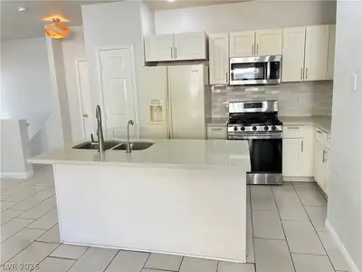 3555 Meridale Drive 2146, Las Vegas, NV 89147 Kitchen