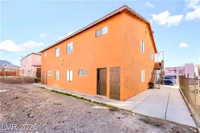 6982 Hopkins Drive, Las Vegas, NV 89156 