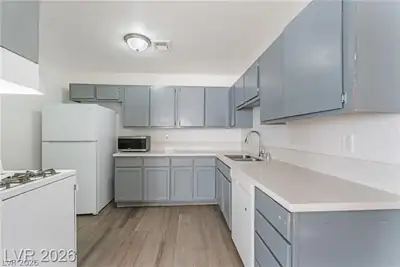 6982 Hopkins Drive, Las Vegas, NV 89156 