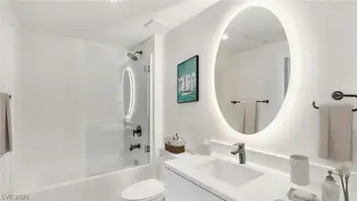 250 South City Parkway 101, Las Vegas, NV 89106 Bathroom