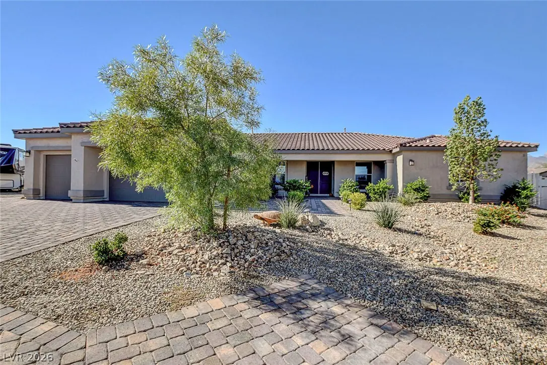 8621 Hickam Avenue, Las Vegas, NV 89129