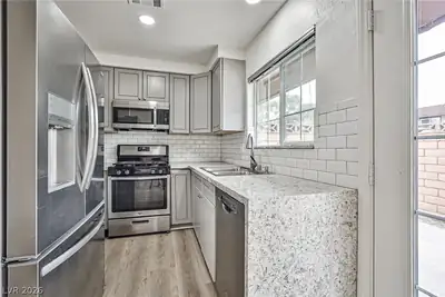 6216 Meadowhaven Lane, Las Vegas, NV 89103 Kitchen