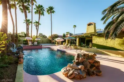 7355 Edna Avenue Las Vegas, NV 89117