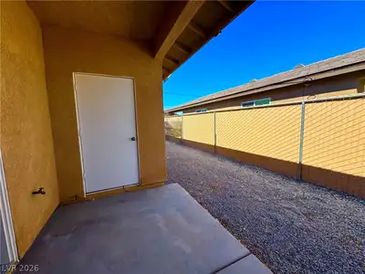 1090 Potro Avenue D, Pahrump, NV 89048 Yard