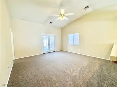 1090 Potro Avenue D, Pahrump, NV 89048 Living Room