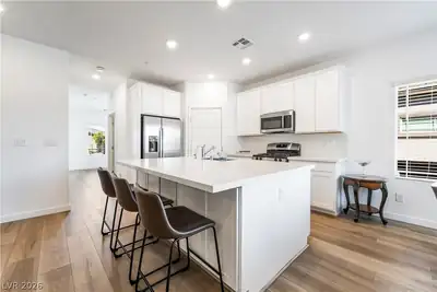 392 Aravalli Crest Street, Henderson, NV 89015 Kitchen