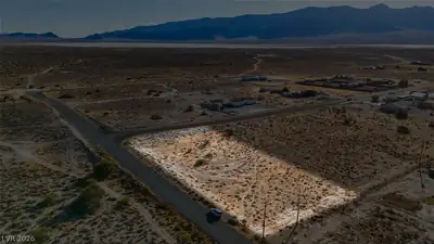 10470 South Oakridge Avenue, Pahrump, NV 89048 Lot