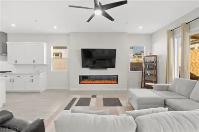 848 Purser Street, Henderson, NV 89011 Living Room