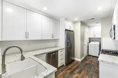 8224 Crystal Star Court, Las Vegas, NV 89145 Kitchen