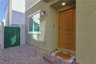 6888 Prairie Pearl Street, Las Vegas, NV 89148 Entry