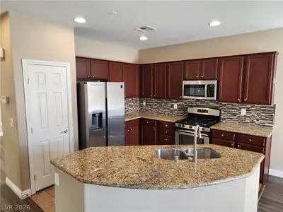 5395 Champion Run Street, Las Vegas, NV 89113 Kitchen