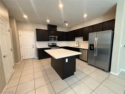 632 Sedum Avenue, Henderson, NV 89015 Kitchen