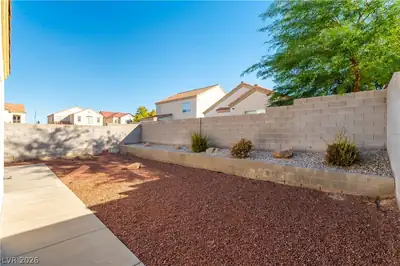 7621 Certitude Avenue, Las Vegas, NV 89131 Yard