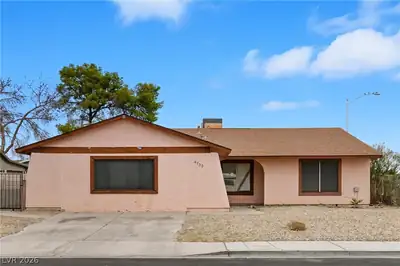 4732 Lakestream Avenue, Las Vegas