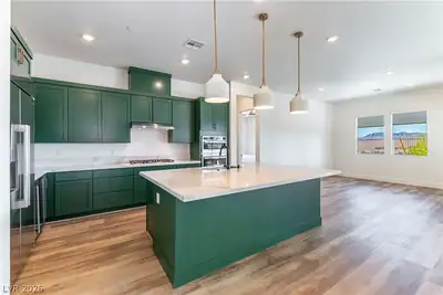 351 Portus Delphini Court, Henderson, NV 89011 Kitchen