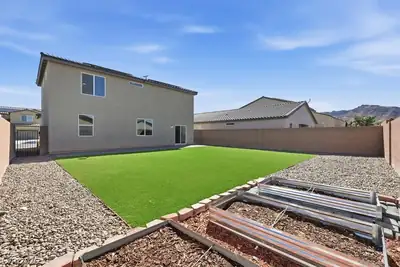 347 Basin Falls Street, Indian Springs, NV 89018 Yard
