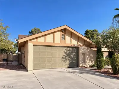 6672 Peachtree Lane, Las Vegas, NV 89103 Front of Structure