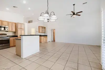 6729 Quarterhorse Lane, Las Vegas, NV 89148 Kitchen