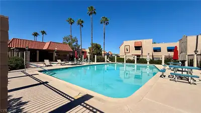 4321 Gannet Circle 199, Las Vegas, NV 89103 Pool