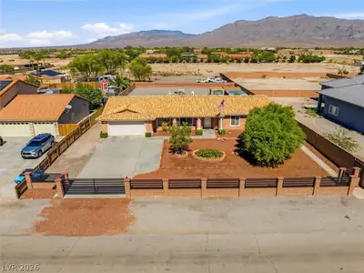 6560 Whispering Sands Drive, Las Vegas