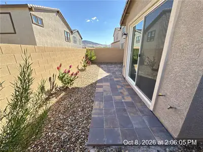 2624 Tranquil Dawn Street, Henderson, NV 89044 Yard
