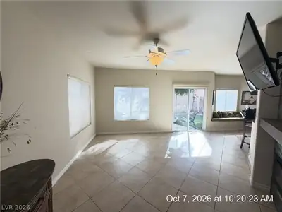246 Queens Court, Henderson, NV 89052 Living Room