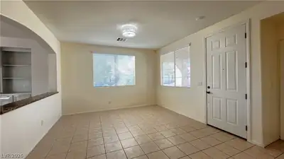 5572 Sterling Valley Court, Las Vegas, NV 89148 Entrance Foyer