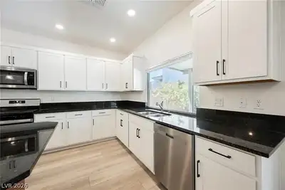 8683 South Black Cordon Road, Las Vegas, NV 89139 Kitchen