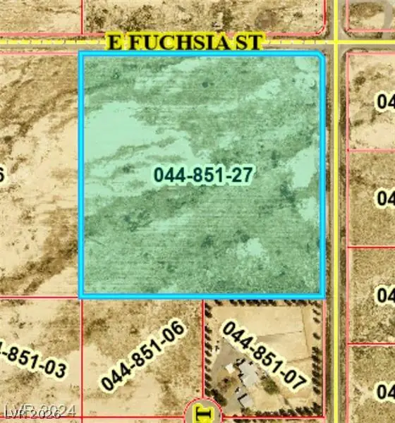 9800 South Oakridge Avenue, Pahrump, NV 89048