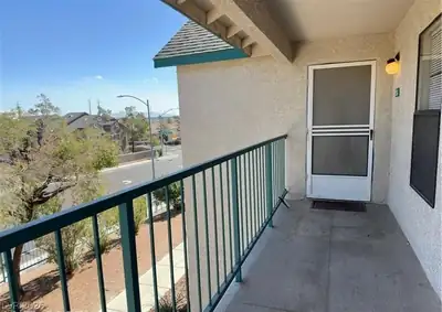 5251 Lindell Road 204, Las Vegas, NV 89118 