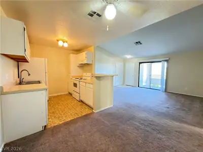 5251 Lindell Road 204, Las Vegas, NV 89118 