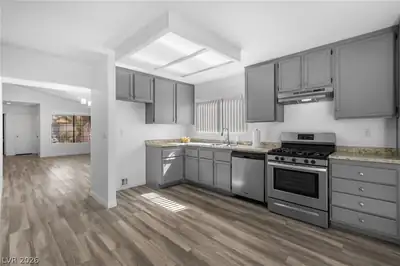 347 Keating Street, Henderson, NV 89074 Kitchen