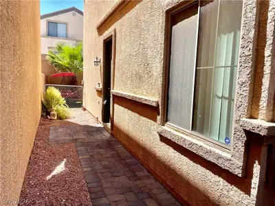 8233 Strawberry Spring Street, Las Vegas, NV 89143 