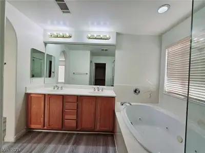 9833 SANTA PONSA Court 0, Las Vegas, NV 89178 Primary Bathroom