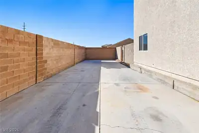 4817 Whispering Spring Avenue, Las Vegas, NV 89131 Yard