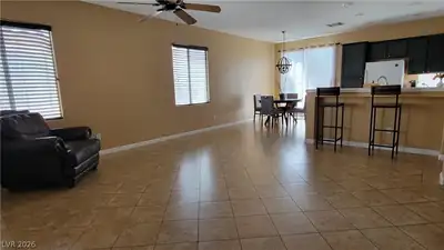 10191 Bentley Oaks Avenue, Las Vegas, NV 89135 Living Room