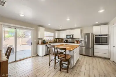 1192 Calvert Street, Henderson, NV 89002 Kitchen