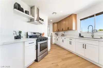 2396 Valley Drive, Las Vegas, NV 89108 Kitchen