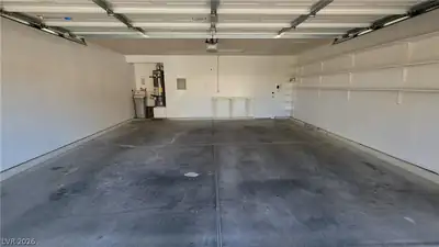 1843 CAMINO VERDE Lane, Las Vegas, NV 89119 Garage