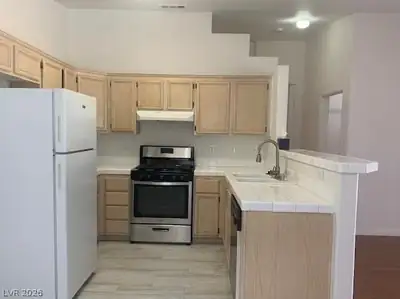 2110 Los Feliz Street 2055, Las Vegas, NV 89156 Kitchen
