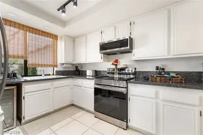 2641 San Martin Court, Las Vegas, NV 89121 Kitchen