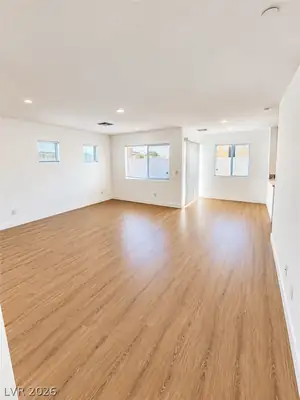4131 North Lamont Street, Las Vegas, NV 89115 