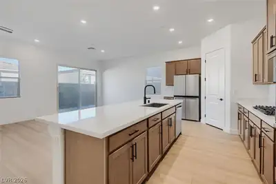 102 Cinder Cone Lane, Las Vegas, NV 89138 Kitchen