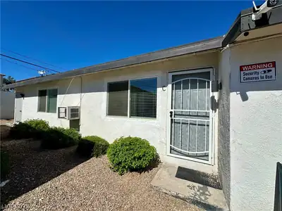 305 North 15th Street C, Las Vegas, NV 89101 Front of Structure