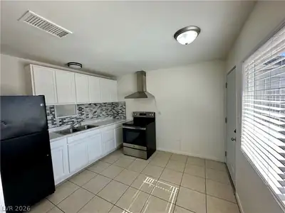 305 North 15th Street C, Las Vegas, NV 89101 Kitchen