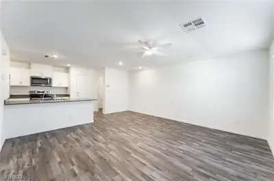 1442 Foley Bay Drive, North Las Vegas, NV 89084 Living Room